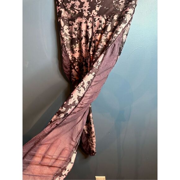 Under Armour HeatGear Leggings Mesh Compression Pants Pink Camo Womens Small - Picture 6 of 11